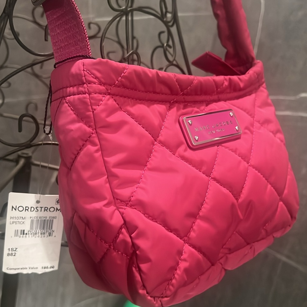 Marc Jacob’s Vibrant Pink Quilted Crossbody NWT - Picture 4 of 16
